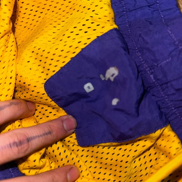 Men’s Nike lakers sweats - Picture 3 of 3